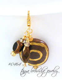 Kazuri Matte Coco & Gold Bead Charm